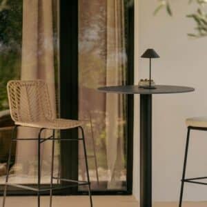 tabouret en fibres tressées en location