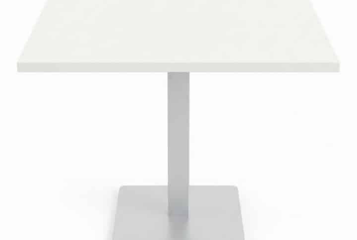 Location grande table carré blanche